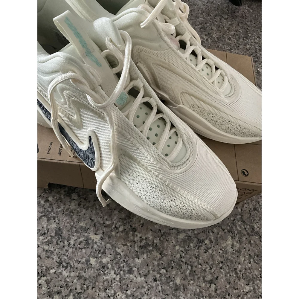 NIKE COSMIC UNITY 2 Basketball Shoes Size 11.5 Coconut Milk